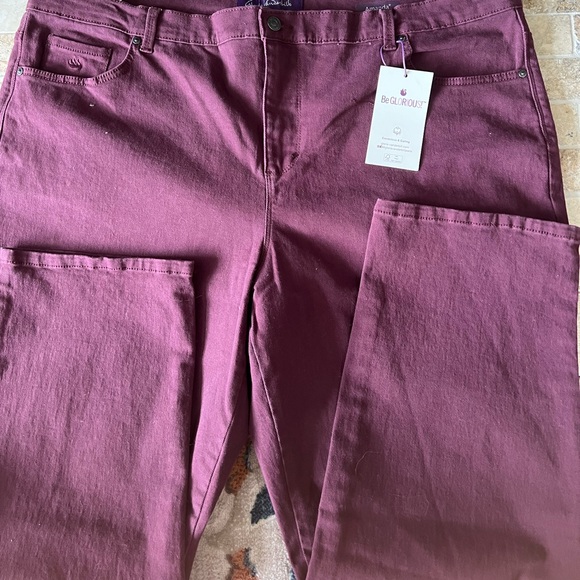 Size 22W Short Gloria Vanderbilt Amanda🆕 Slimming Jean Classic Rise,tapered leg - Picture 4 of 16